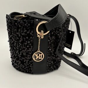 Badgley Mischka black bucket bag

- includes sellers choice Gift With Purchase